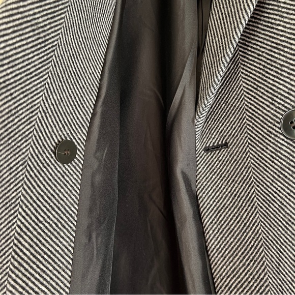 Madewell Averdon Coat in Herringbone Insuluxe Fabric - Picture 11 of 11